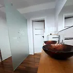 Three Diamonds Appartement