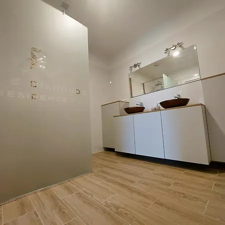 Daire Three Diamonds Dunajská Streda