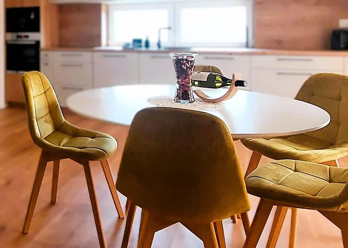 Three Diamonds アパート